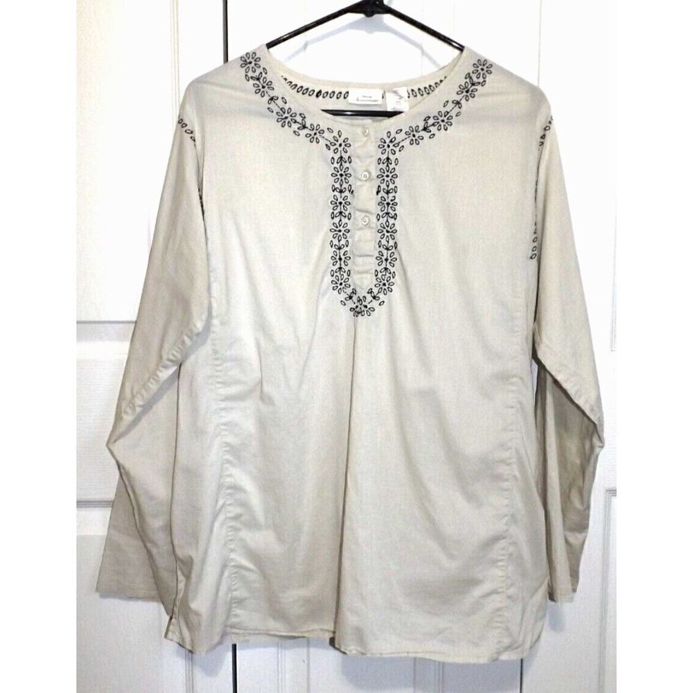 Announcements Maternity L (12-14) Beige Long Sleeve Tunic embroidery